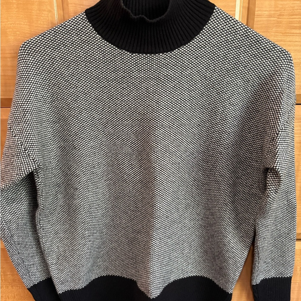 Rachel Zoe Black and Gray Mock Turtleneck Sweater XS